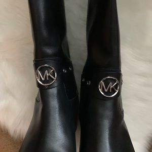 MICHAEL Michael Kors Heather Black Leather Boot size